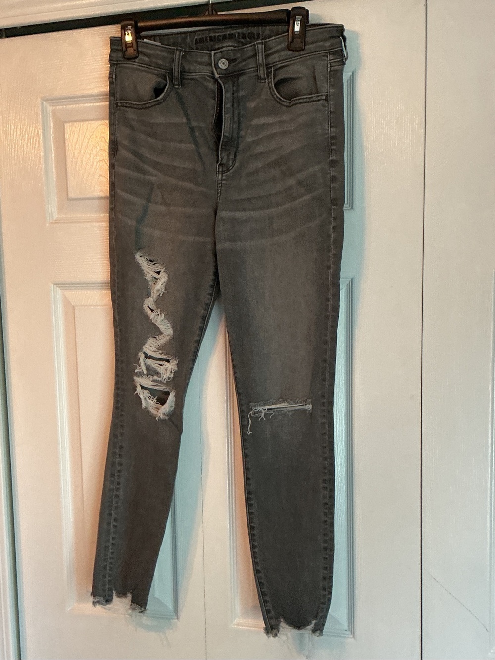 American Eagle Outfitters Gray Distressed Jeggings